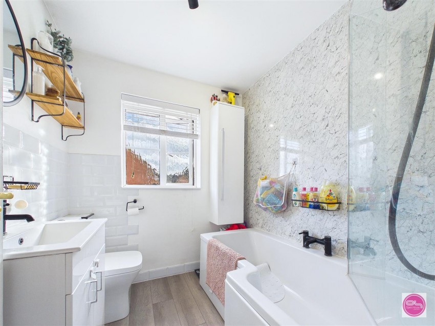 Images for Moncreiff Drive, Stretton, Burton-On-Trent