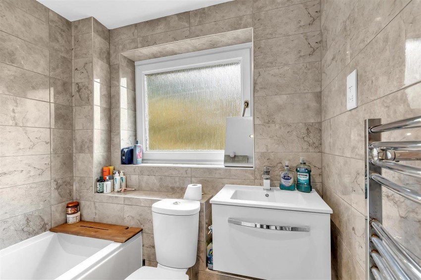 Images for Cotswold Court,,Horsham