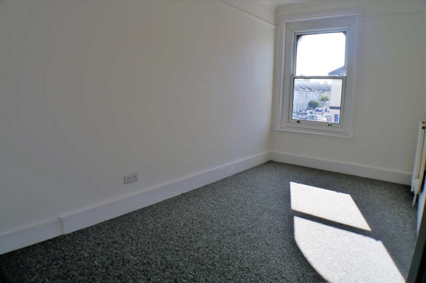 Images for Room 2 Queen Street, Worthing