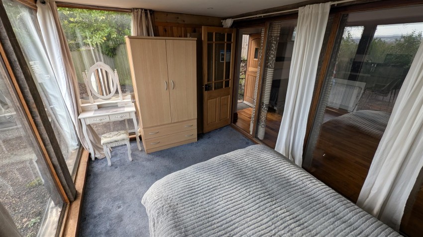 Images for Stone Top Cottage Annexe, Gill Lane, Apperley Bridge, Bradford