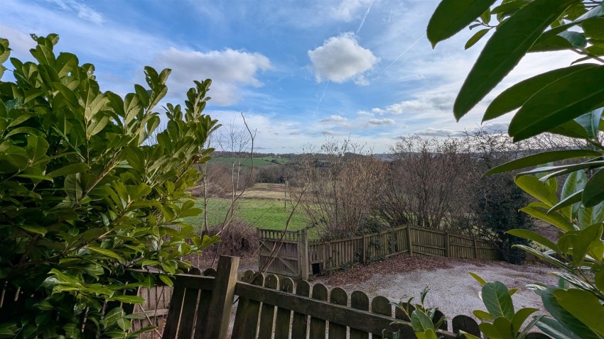 Images for Stone Top Cottage Annexe, Gill Lane, Apperley Bridge, Bradford