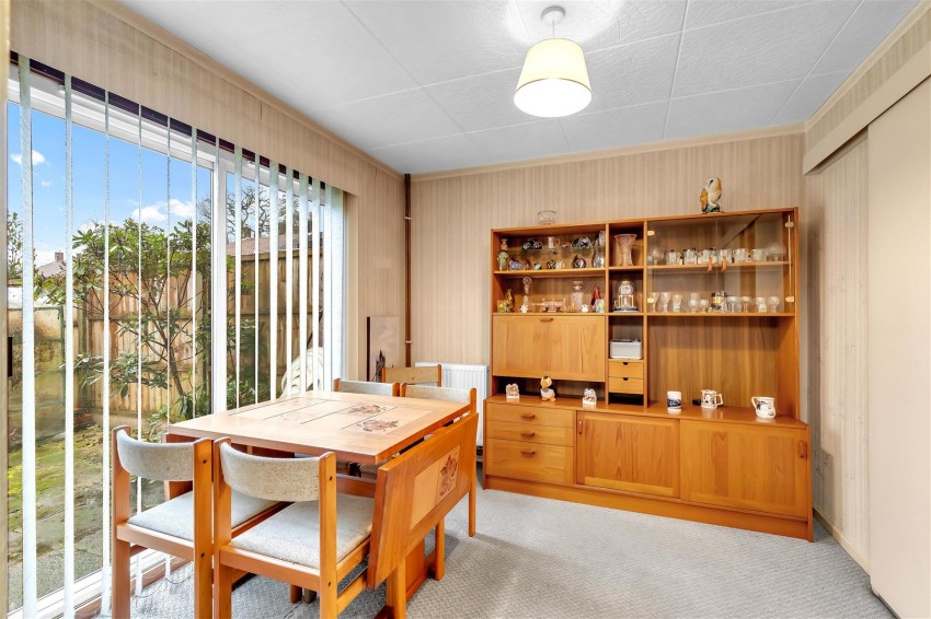 Images for Dairyfields, Crawley