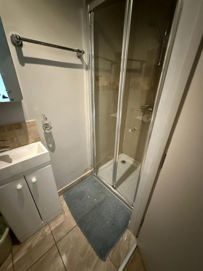 Images for Room 3, Ince Avenue, Anfield