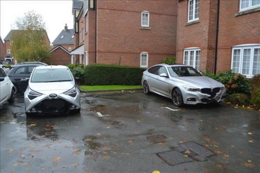 Images for Clough Court