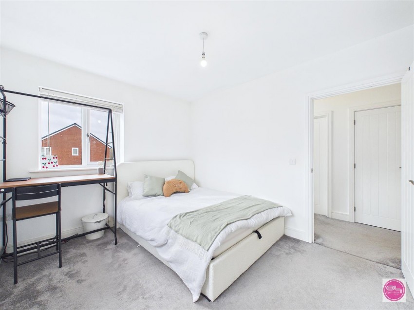 Images for Magpie Close, Burton-On-Trent