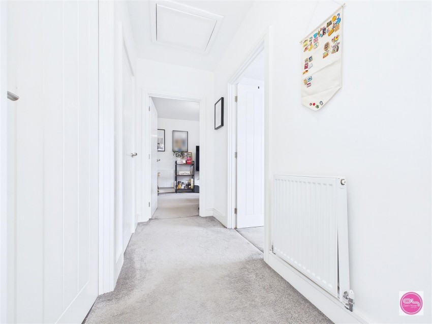 Images for Magpie Close, Burton-On-Trent