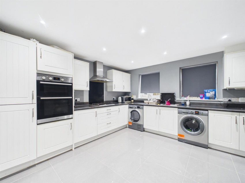 Images for Montreal Close Peacehaven