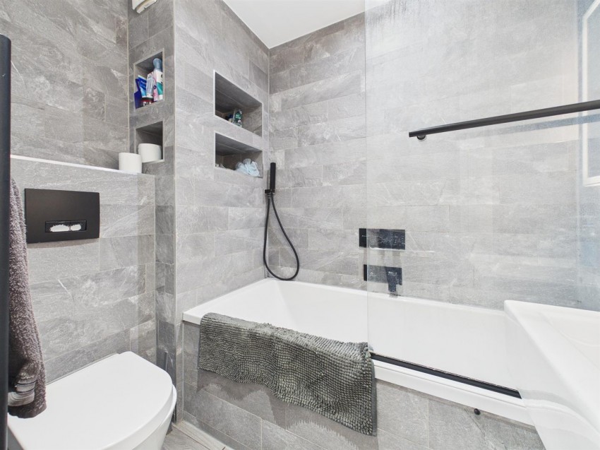 Images for Montreal Close Peacehaven