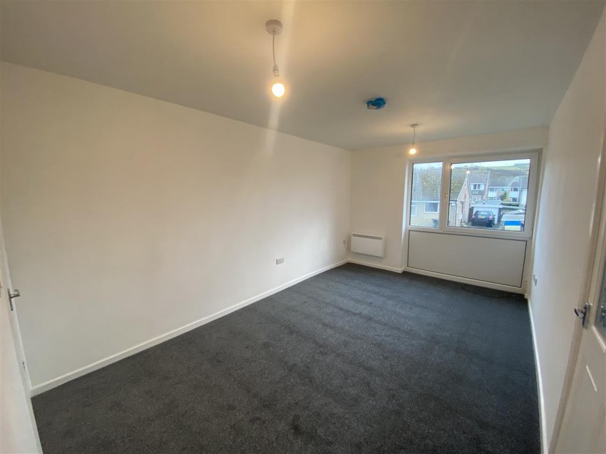 Images for Elm Tree Close, Long Lee,