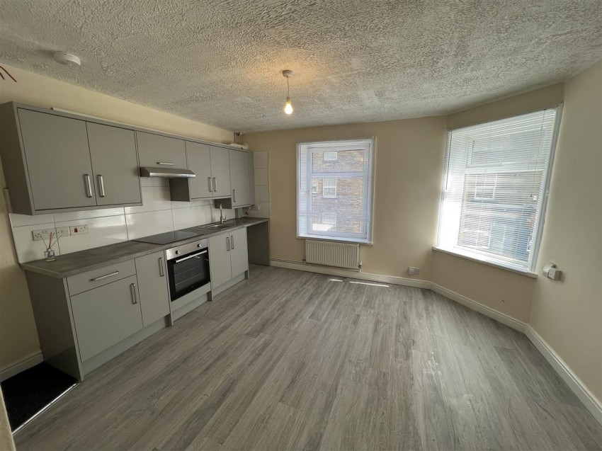 Images for Oakworth Road