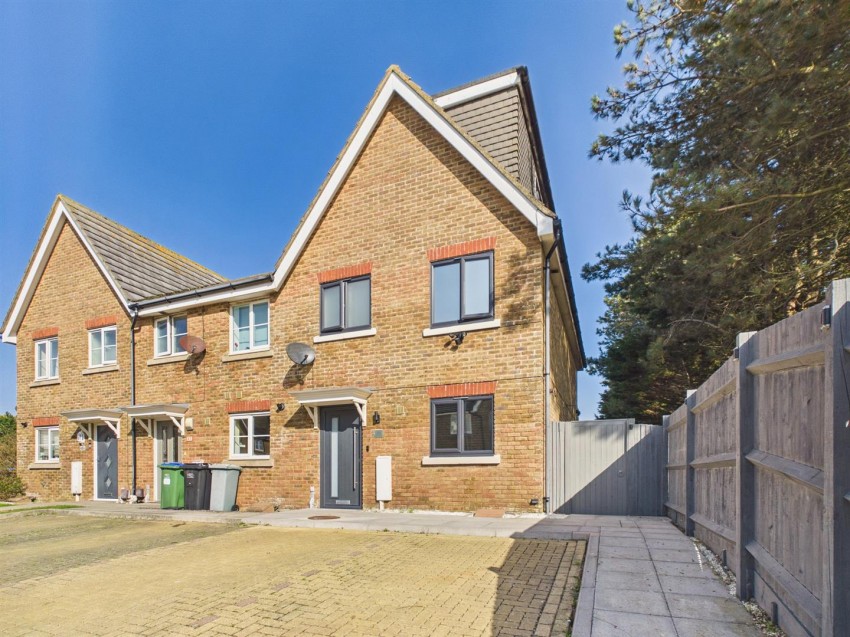 Images for Roundhouse Crescent, Peacehaven