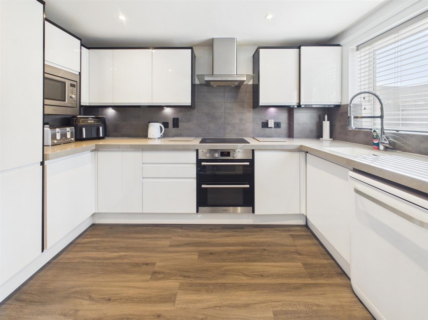 Images for Roundhouse Crescent, Peacehaven