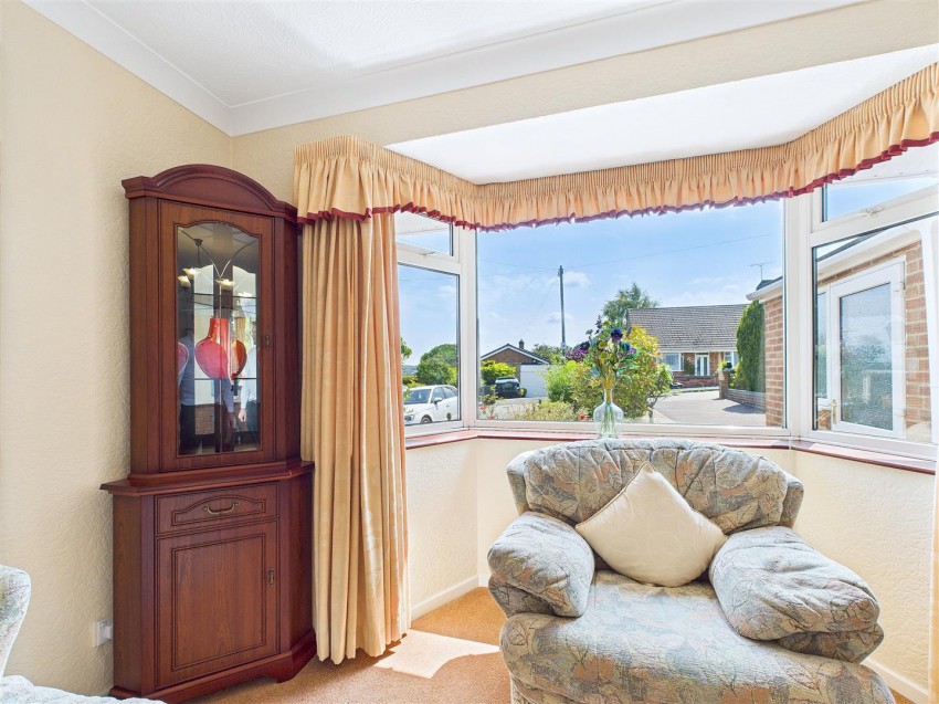 Images for York Close, Midway