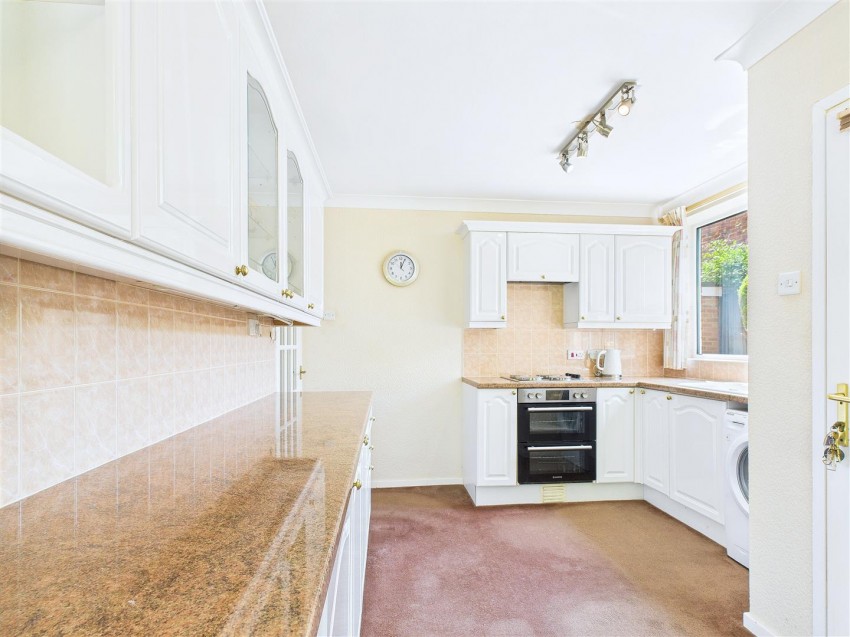 Images for York Close, Midway