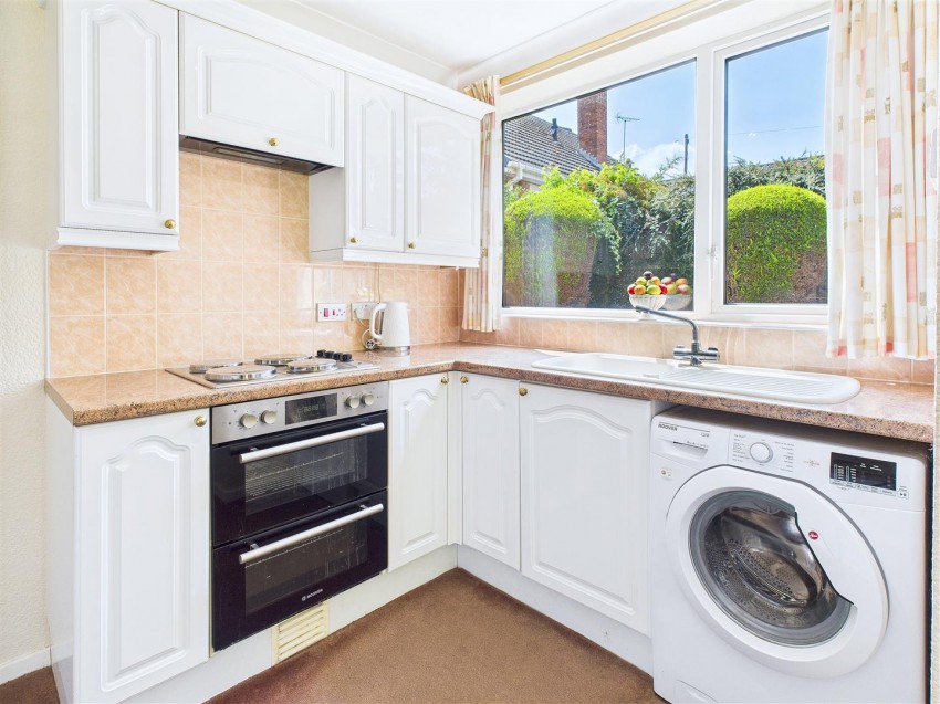 Images for York Close, Midway