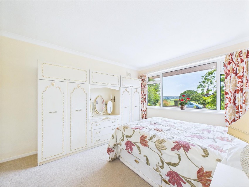 Images for York Close, Midway