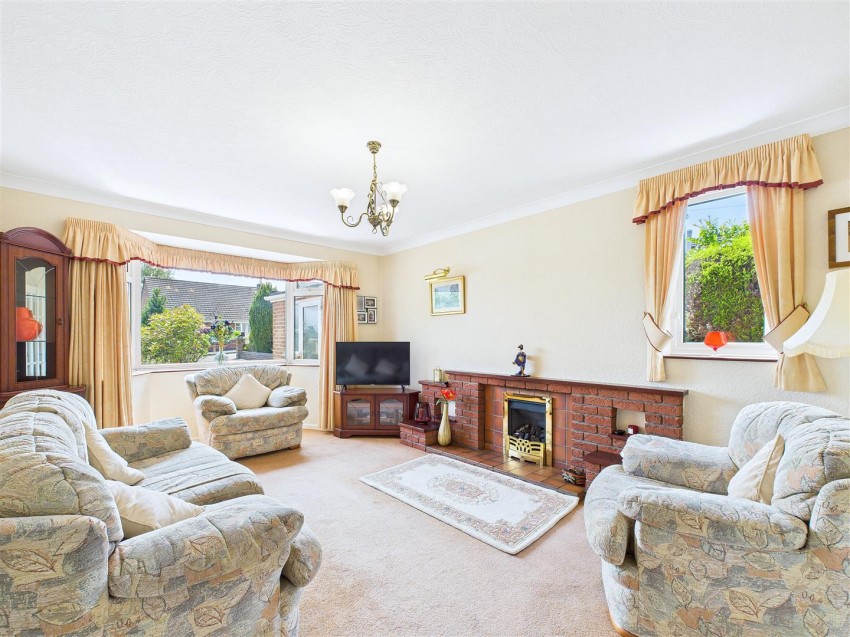 Images for York Close, Midway