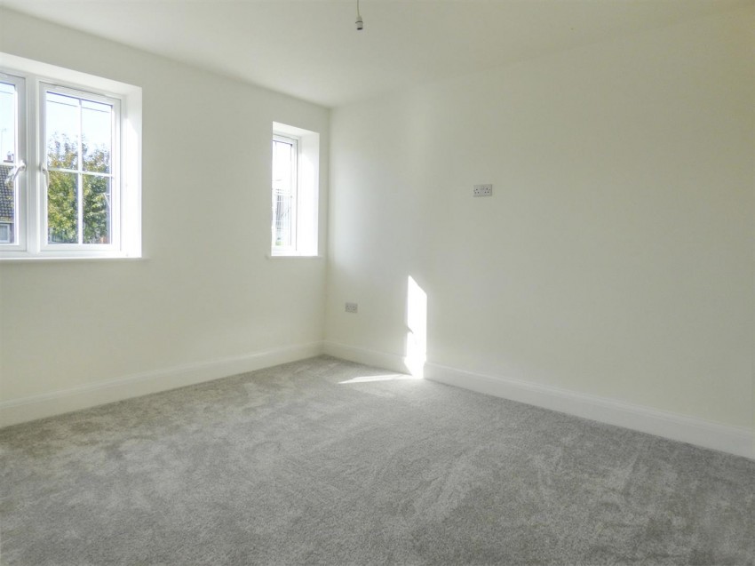 Images for 171 Hullbridge Road, South Woodham Ferrers, Chelmsford