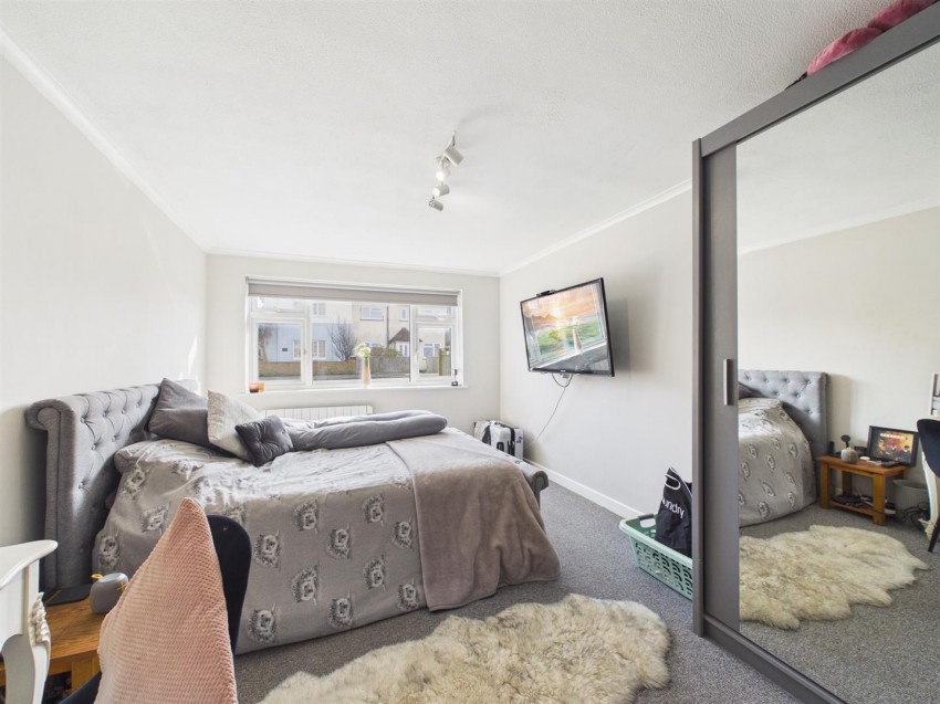 Images for Roderick Avenue, Peacehaven