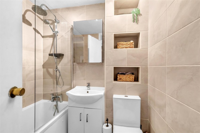 Images for Kingslea, Horsham