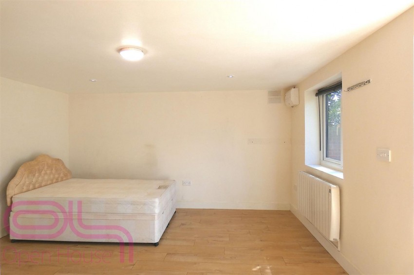 Images for Minterne Avenue, Southall