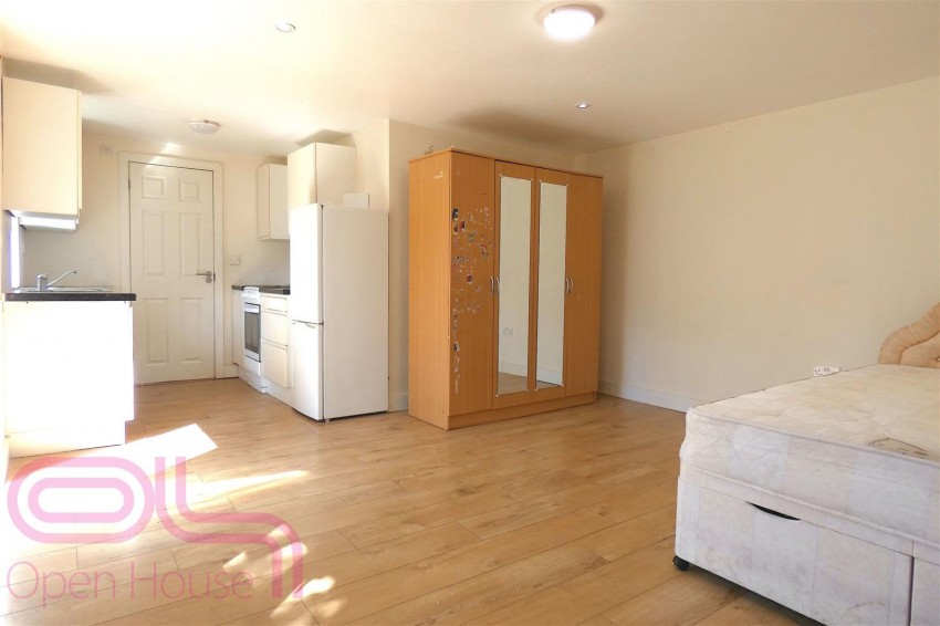 Images for Minterne Avenue, Southall