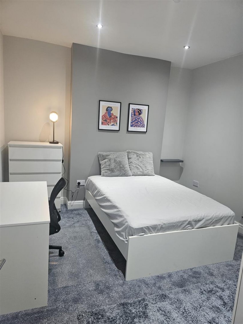 Images for Room 3, 2 Hannan Road, Liverpool