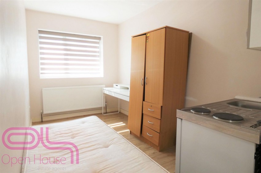 Images for Minterne Avenue, Southall