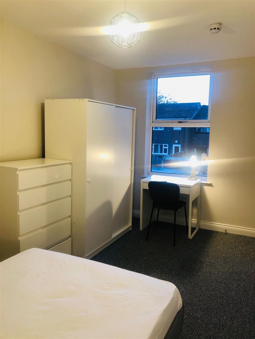 Images for Room 3 . 54 Mersey Road, Widnes