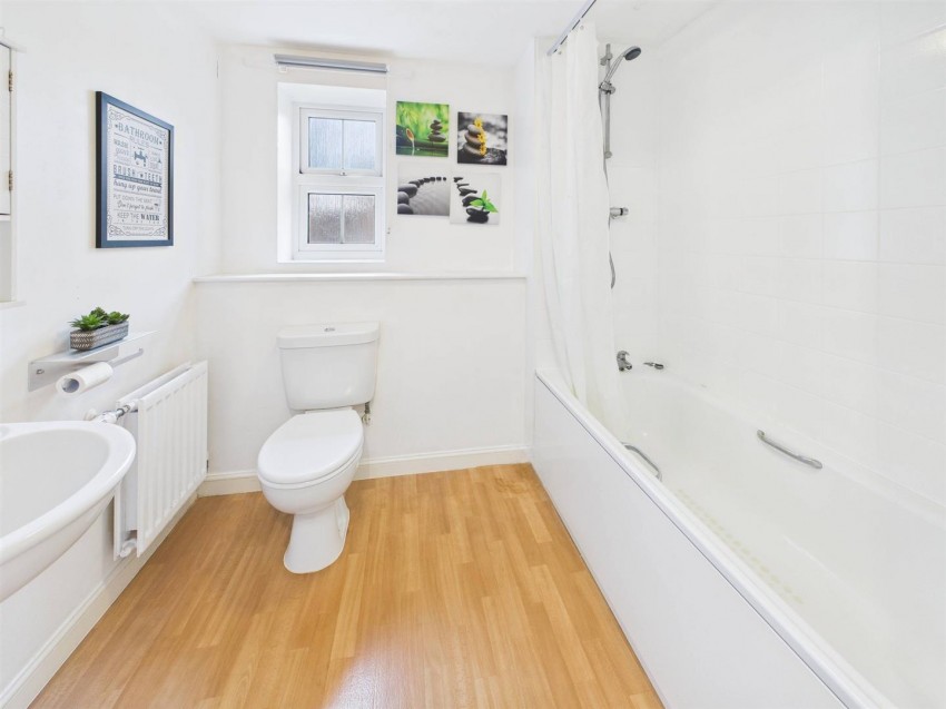 Images for Montreal Close, Peacehaven