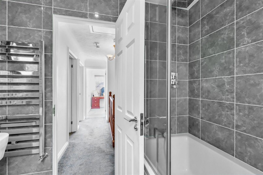 Images for Bailey Close, Horsham