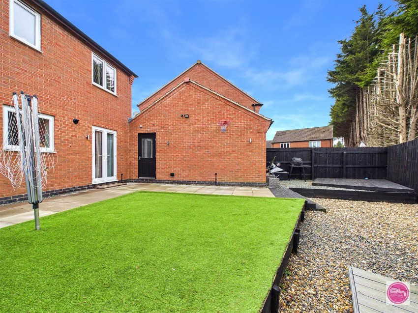 Images for Cascade Close, Burton-On-Trent