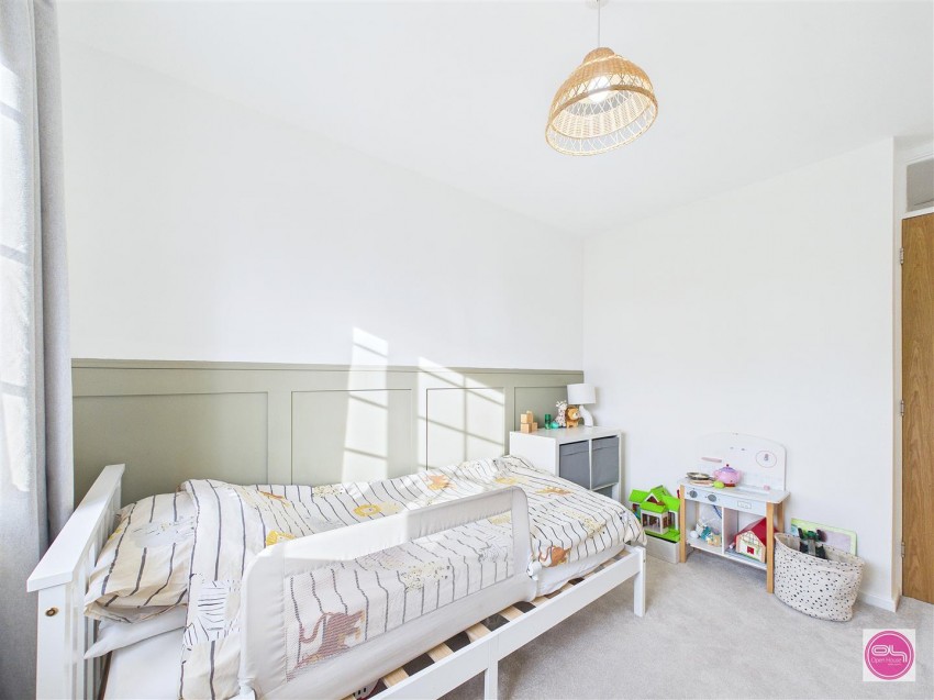 Images for Hawthorn Crescent, Burton-On-Trent