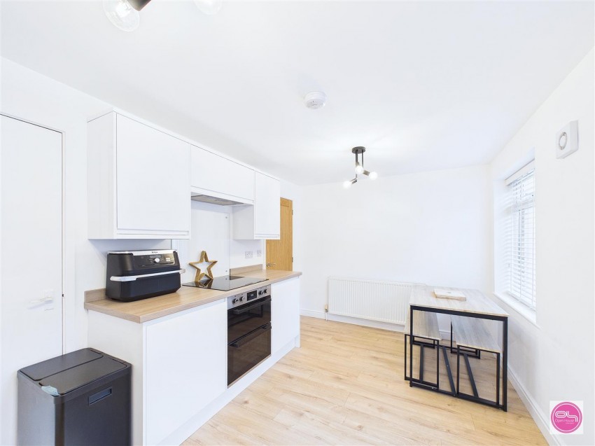 Images for Hawthorn Crescent, Burton-On-Trent