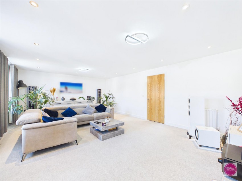 Images for Claymills Close, Burton-On-Trent