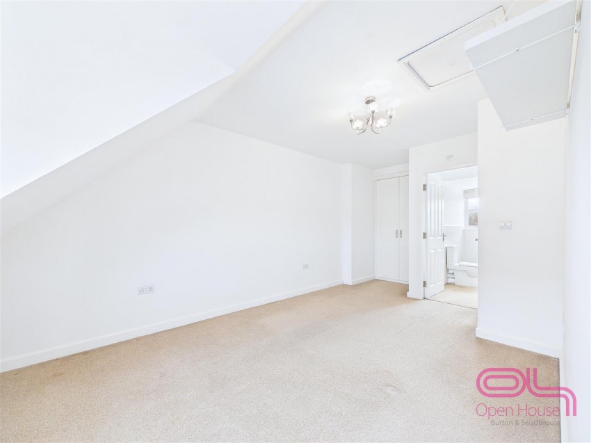 Images for Blakeholme Court, Burton-On-Trent