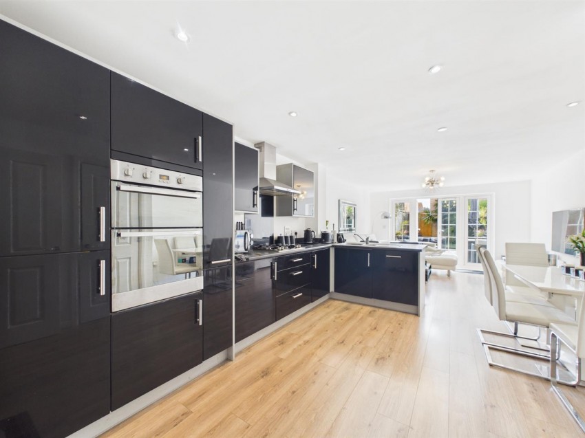 Images for Seaview Avenue, Peacehaven