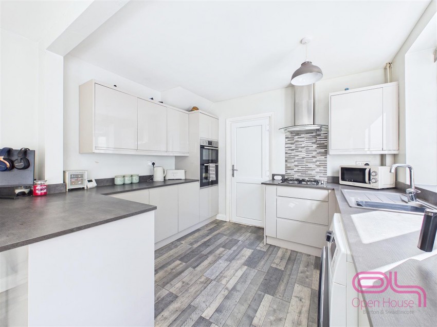 Images for Hawfield Lane, Burton-On-Trent