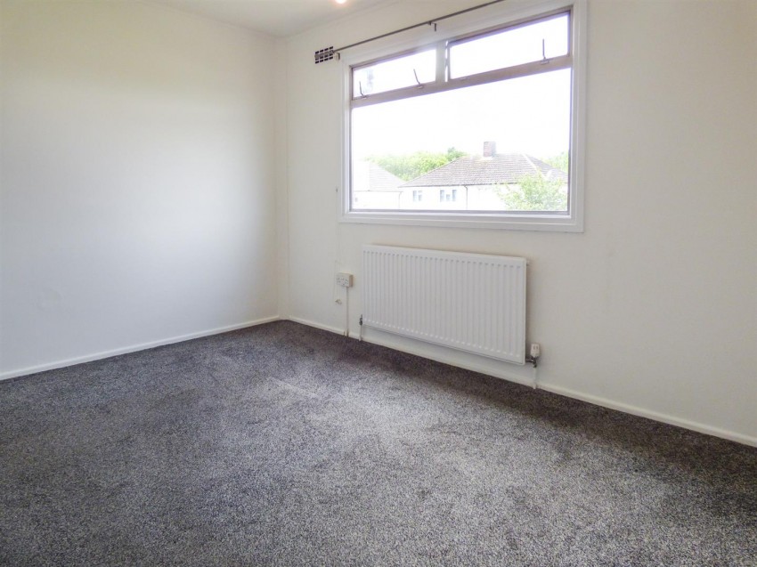 Images for Eskley Gardens, South Ockendon