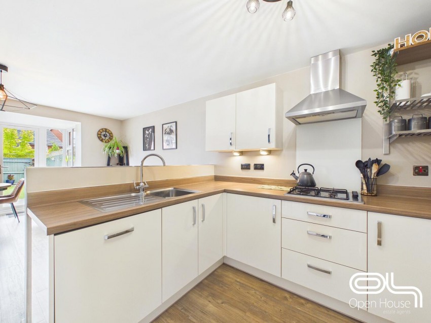 Images for Avondale Circle, Stafford