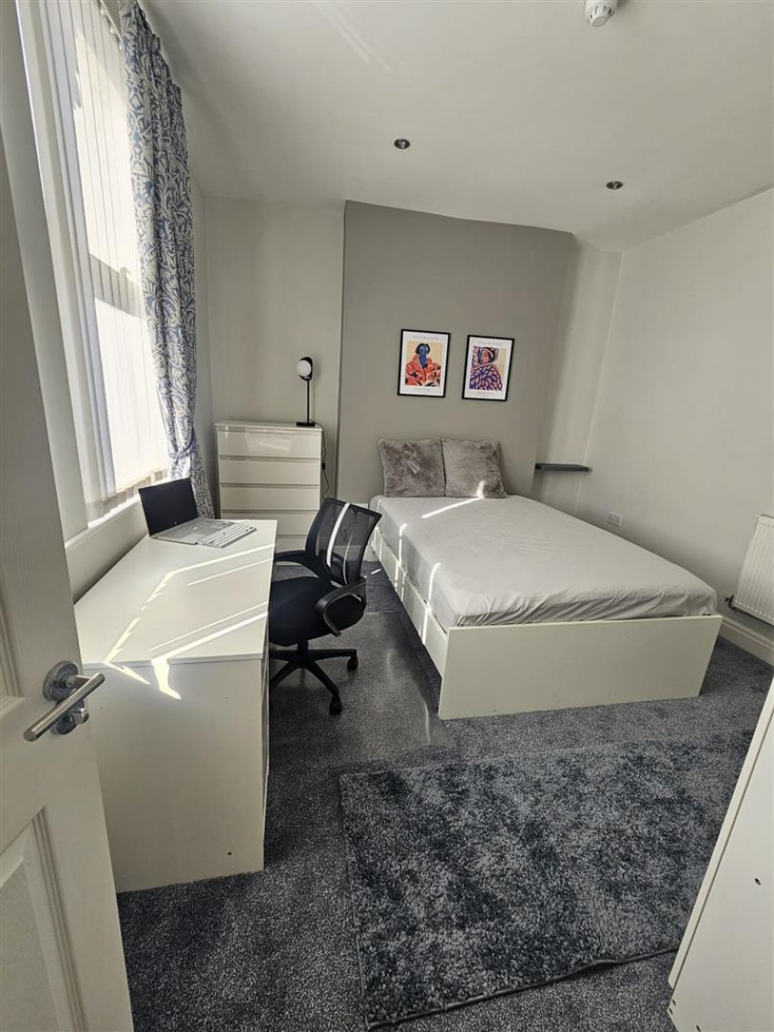 Images for Room 3, 2 Hannan Road, Liverpool