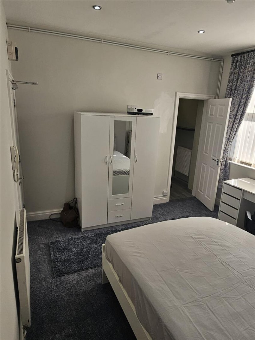 Images for Room 3, 2 Hannan Road, Liverpool