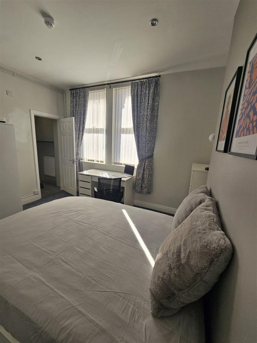 Images for Room 3, 2 Hannan Road, Liverpool