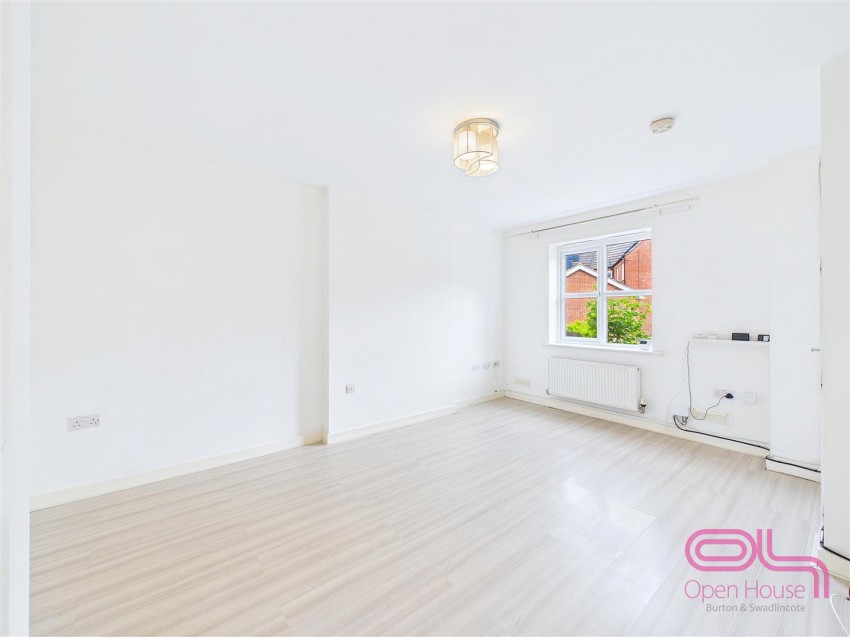 Images for Blakeholme Court, Burton-On-Trent