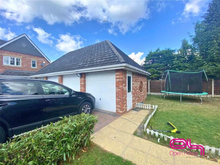 Images for Alder Close, Heald Green, Cheadle