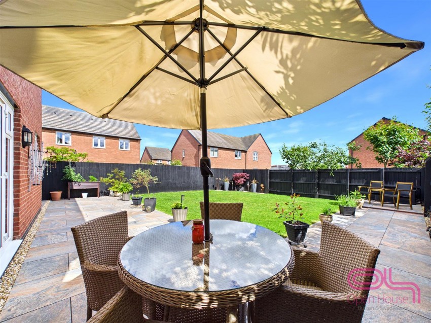 Images for St. Marys Drive, Stretton, Burton-On-Trent