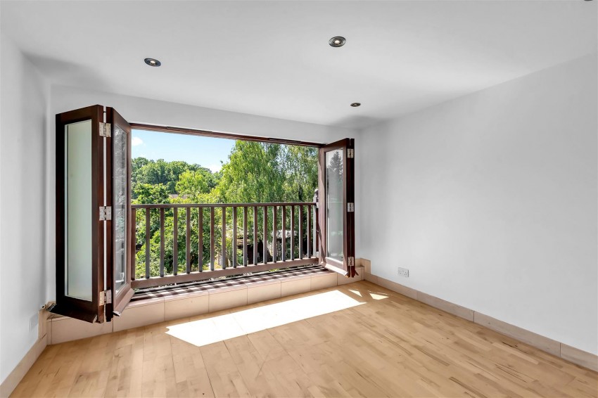 Images for Woodfield Road, Crawley