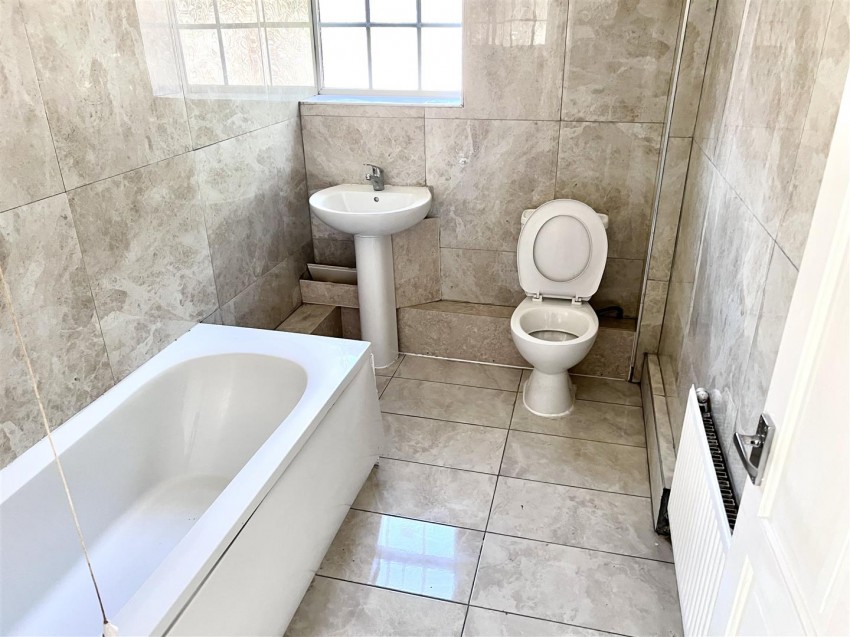 Images for Newstead View, Fitzwilliam, Pontefract