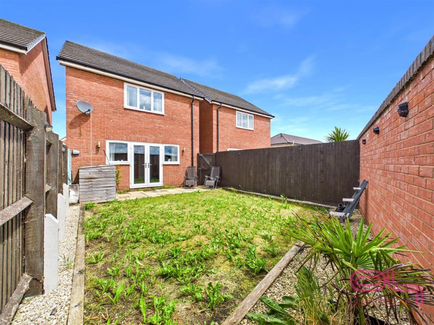 Images for Henhurst Ridge, Burton-On-Trent