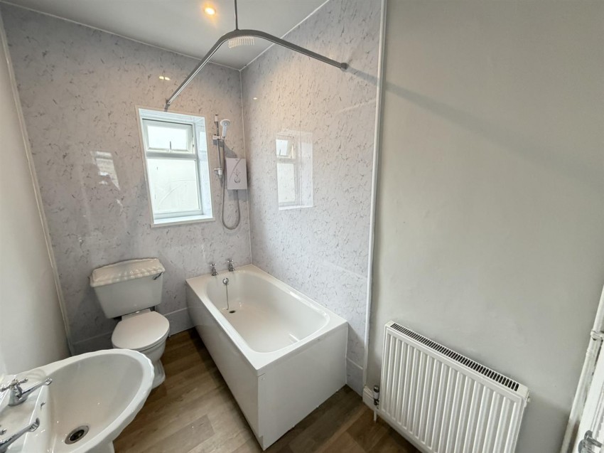 Images for Mannville Grove, Keighley